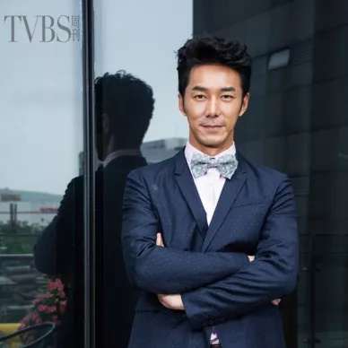 リー・リーレン（李李仁）