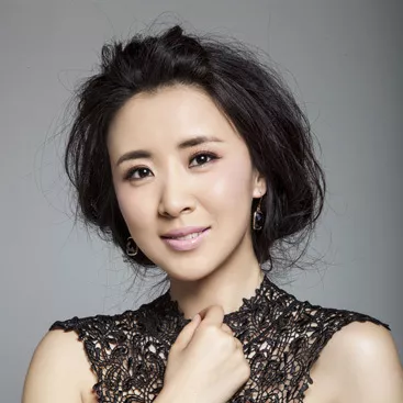 リー・ユエシー（李悦溪）