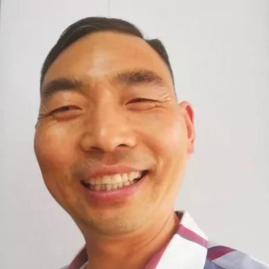 リウ・ジャンリン（刘占领）