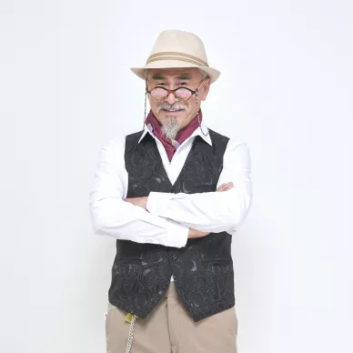 フォン・リーピン（馮立平）