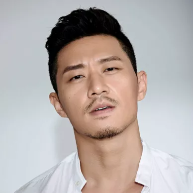 ジョン・チューイー（鄭楚一）