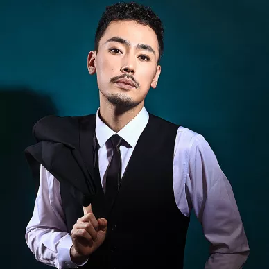 チェン・リーウェイ（陳立唯）