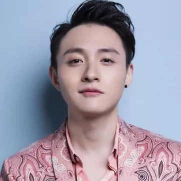 チャン・ユー（强宇）
