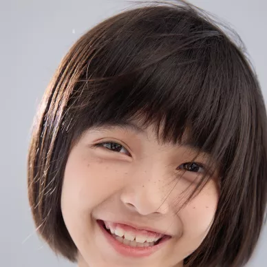 リー・ルオイー（李洛伊）
