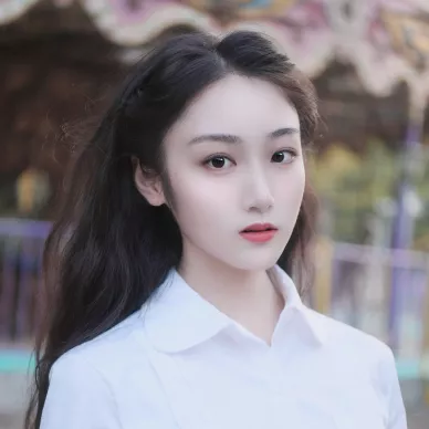 リー・ジアシン（李嘉欣）