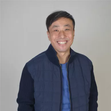 ジャン・ジーホン（张志宏）
