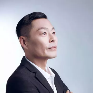 ワン・シンファン（王新昉）