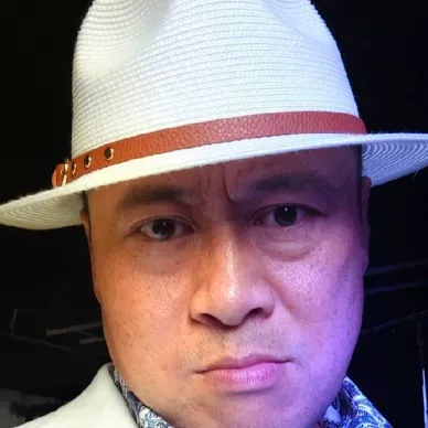 リー・ハイドン（李海東）